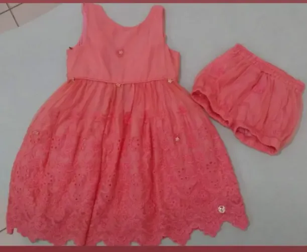 Vendo vestido infantil,de festa.
