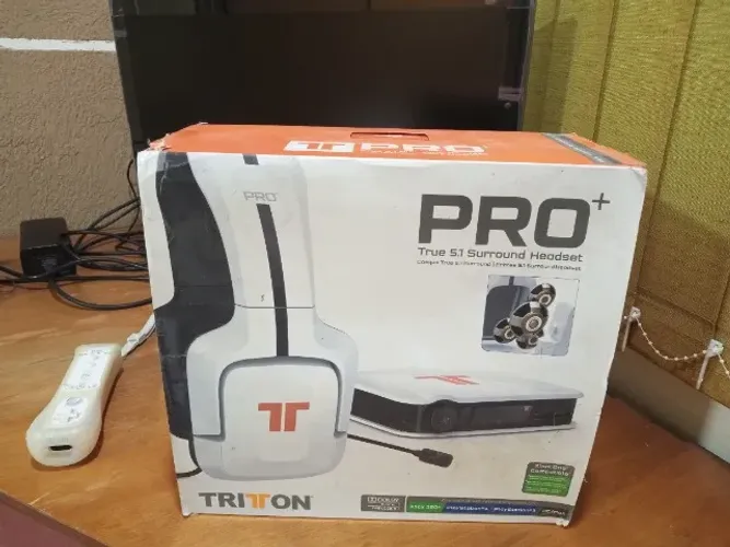 Headset Triton Pro+ 5.1 real com decodificador Dolby Digital Pro Logic ll 