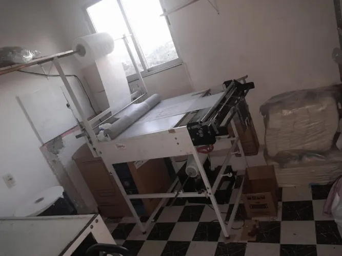 Máquina de fabricar fraldas descartáveis completa