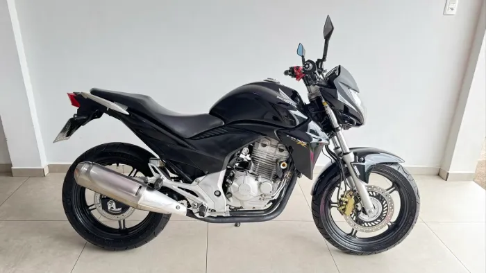 Honda CB 300R ABS 2014  Excelente Estado!