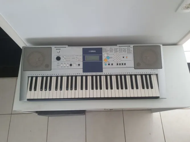 Teclado YAMAHA Excelente estado