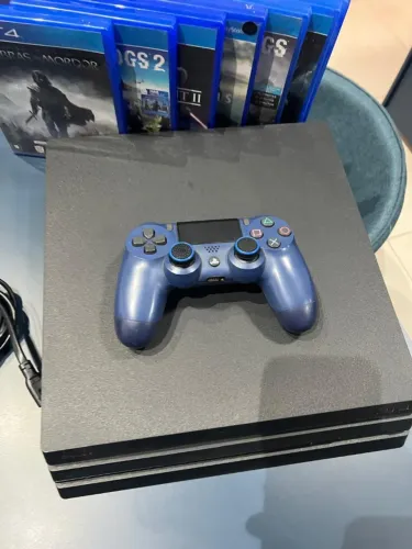 Playstation 4 / 1 controle / 6 jogos / semi novo / garantia de 3 meses 
