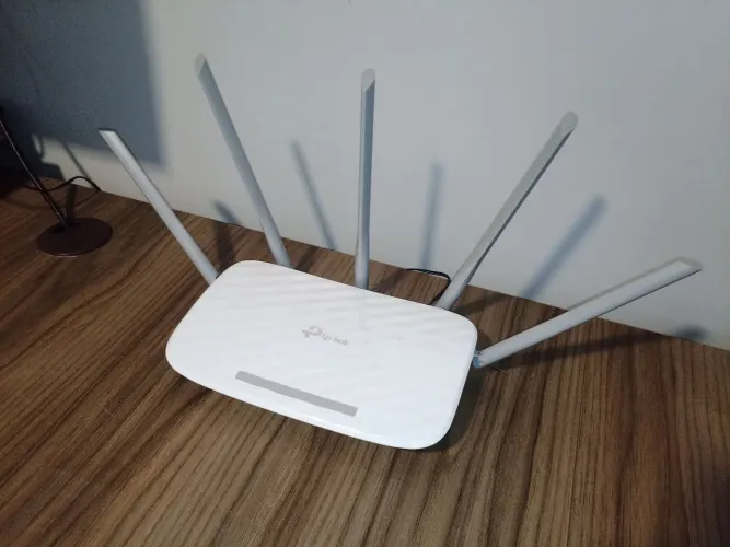 Roteador Wi-Fi Tp-Link Archer C60 Dual Band AC1350 ( Novo Custa R$200,00)