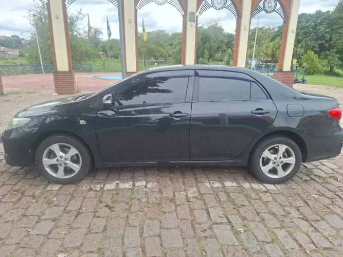 Toyota Corolla XEI 2.0 Flex 16V Aut. 2013