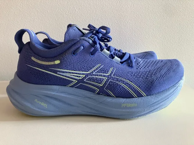 Tênis Asics Nimbus 26 Original, impecável