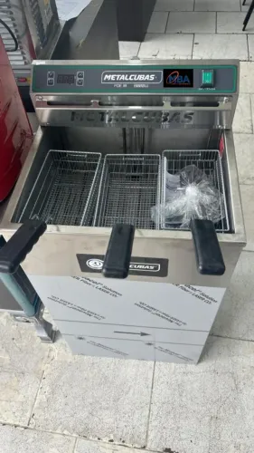 Fritadeira Industrial Metalcubas FOE18 3 Cestos 8000w NOVA