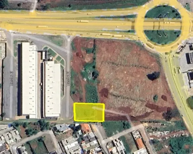 Area de 1.200m2 na Região do Goiânia 2 - Excelente para construção de Galpão