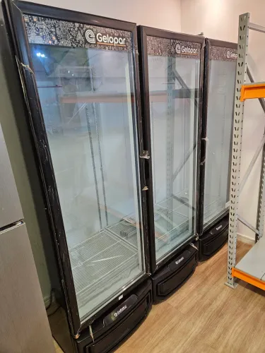 refrigerador multiuso 3 portas de 1450L Gelopar - novo