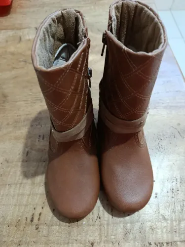 Botas Infantis Marrom - Tamanho 25