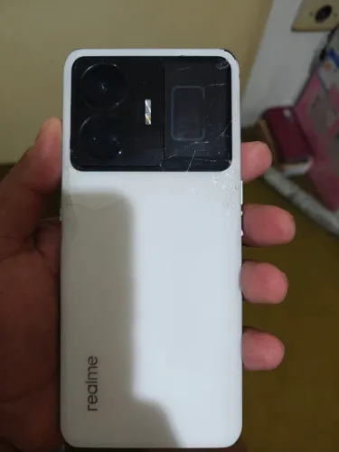 Realme gt3 240 watts