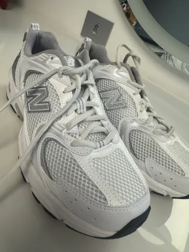 NEW BALANCE 530 NOVO