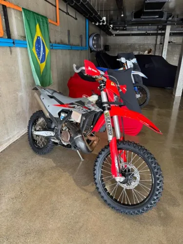 Vendo MXF 300 TSX 2 tempos 2026