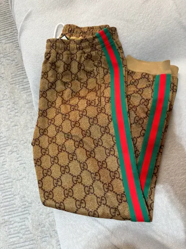 Calça G Gucci esportiva 