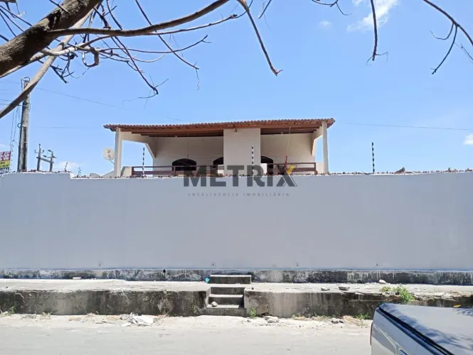 Casa duplex à venda por R$ 980.000 - Itaperi - Fortaleza/CE