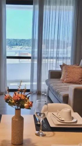 Quarto e sala mobiliado Caminho das Árvores