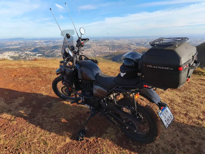 Royal Enfield Himalayan | Apenas 3.000 km | Único Dono | R$ 6.500 em Acessórios
