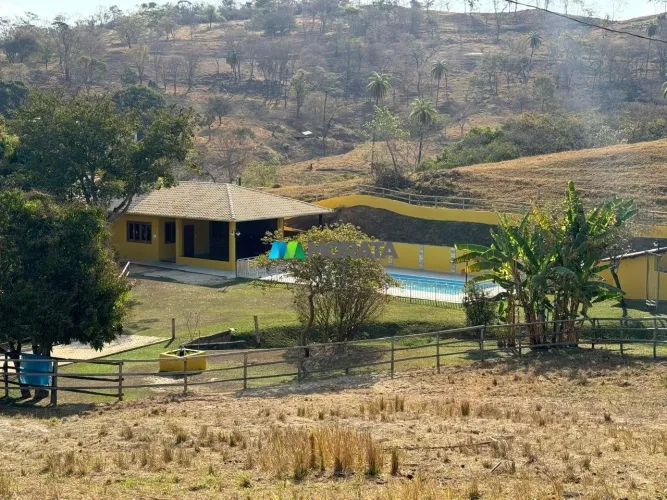SÍTIO À VENDA - 5,86 HECTARES - SANTA LUZIA (MG)