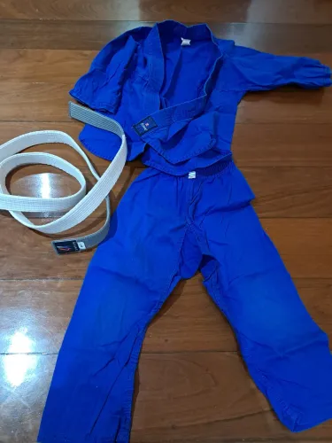 Kimono unissex infantil M0 usado judô ou jiu-jitsu