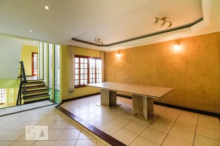Casa à Venda - Parque dos Príncipes, 4 Quartos, 400 m2