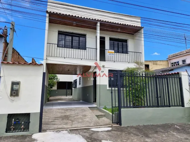 Casa com 3 dormitórios para alugar, por R$ 1.620,00 - Vila Americana - Volta Redonda/RJ