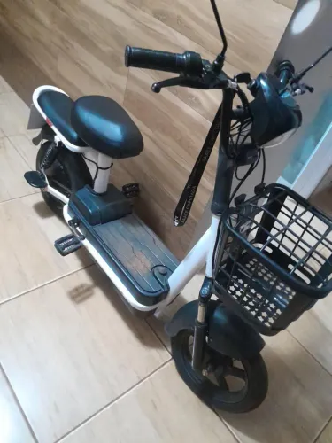 Moto elétrica