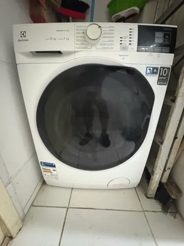 Máquina Lava e Seca Eletrolux 11kg