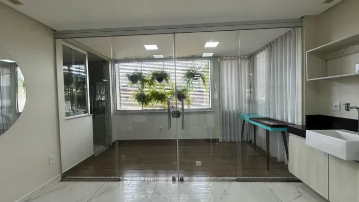 Porta de vidro de correr com tranca