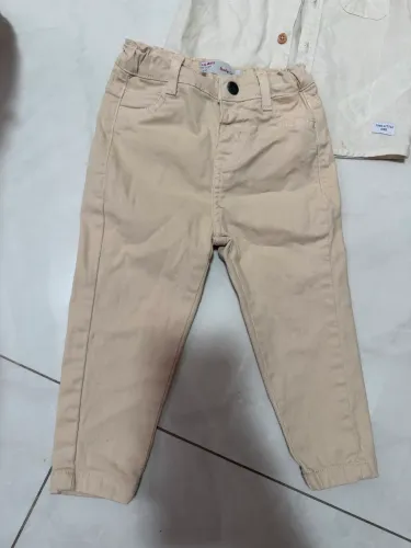 Calça Sarja infantil 9-12 meses C&A