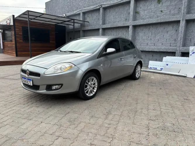 Fiat Bravo Essence Dualogic 1.8 Flex 16V 5P 2012