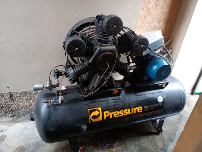 Compressor ar Pressure ON 60/425 W - 425L - 60 PCM - 17 CV