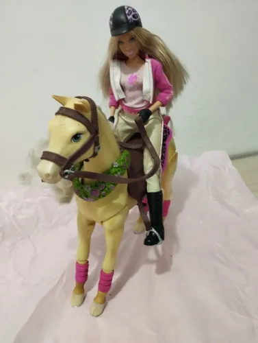 Barbie Amazona - Item de Coleção Anos 2000