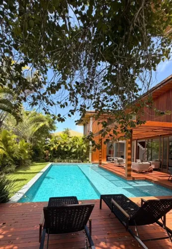 Casa para Venda em Mata de São João, Praia do Forte, 5 dormitórios, 5 suítes, 6 banheiros,