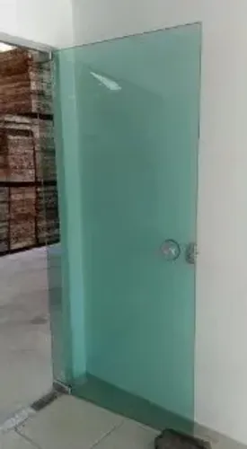 Porta de vidro temperado com ferragens