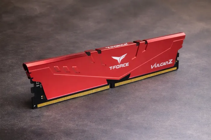 Memoria Team Group T-Force Vulcan Z, 16GB (1x16GB), DDR4, 3200MHz, C16, Vermelha,