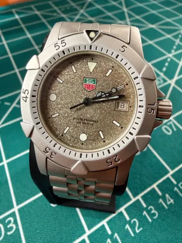 TAG Heuer 1500 Series Professional 200M - Estado de novo
