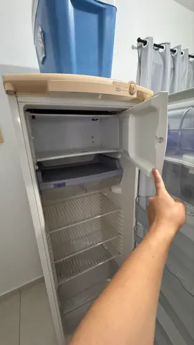 Geladeira pra doação