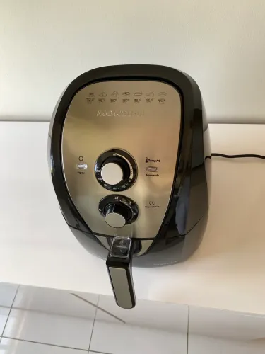 Fritadeira Sem Óleo Air Fryer 4L Mondial AFN-40-BI