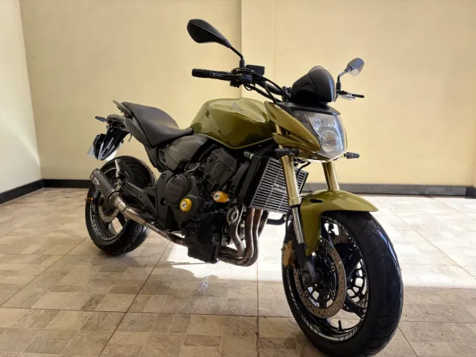 CB 600f Hornet - VERDE COR MAIS DESEJADA