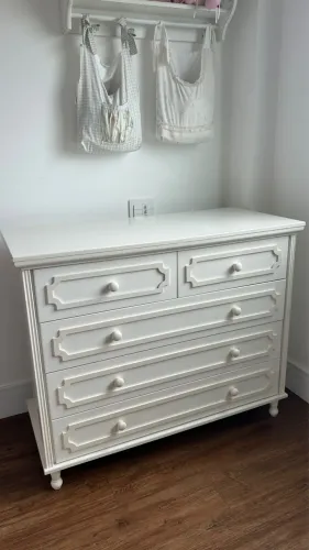 Cômoda Quater