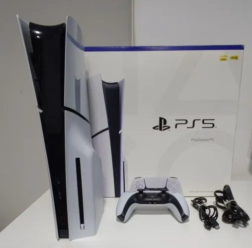PS5 Slim com leitor + controle + caixa | Estado de novo | Completo