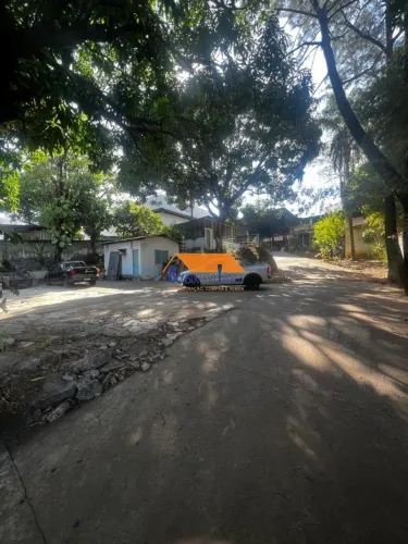 Terreno em Belo Horizonte, no bairro Santa Mônica, à venda.