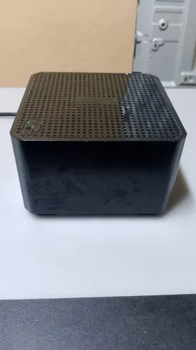 Estabilizador APC Microsol Cubic300BI-BR - Semi Novo 
