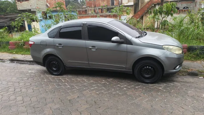 Fiat Grand Siena Attrac. 1.4 EVO F.flex 8V 2013