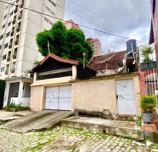 Casa no Reduto 450m2