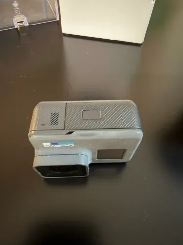 GoPro 6 hero black - em excelente estado de conservação 