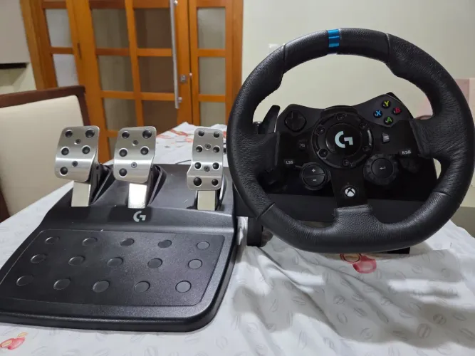 Volante gamer com pedal 