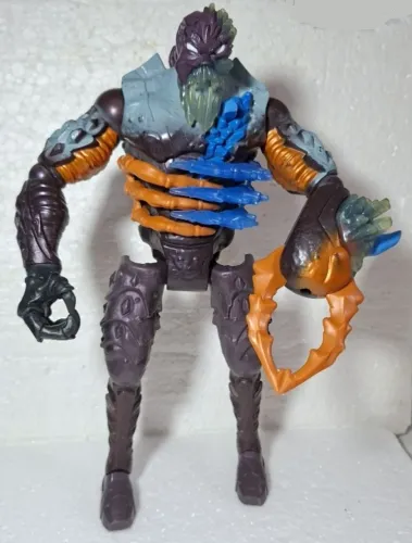 Boneco Max Steel Extroyer Escorpião Venenoso Mattel