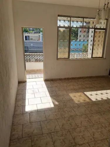 Casa para aluguel tem 100 metros quadrados com 2 quartos em Brás de Pina - Rio de Janeiro