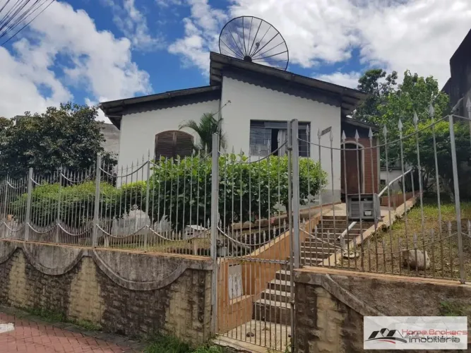 Casa para Venda em Francisco Morato, Centro, 3 dormitórios, 2 banheiros, 2 vagas