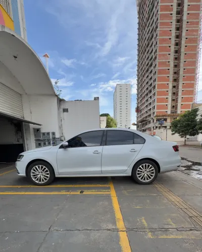 Volkswagen Jetta Comfortline 1.4 TSI 16V 4P Aut. 2018